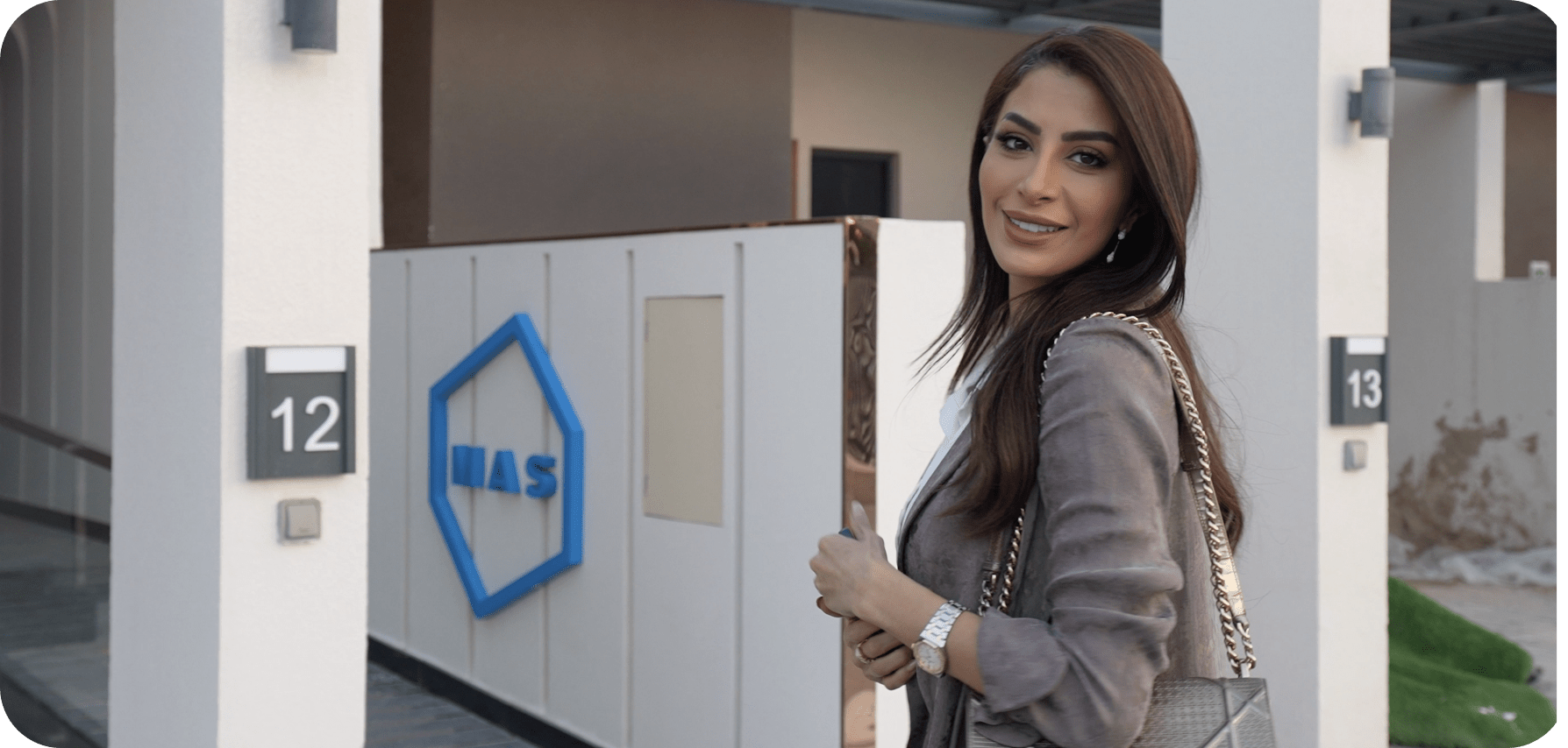 MAS Dental Center entrance